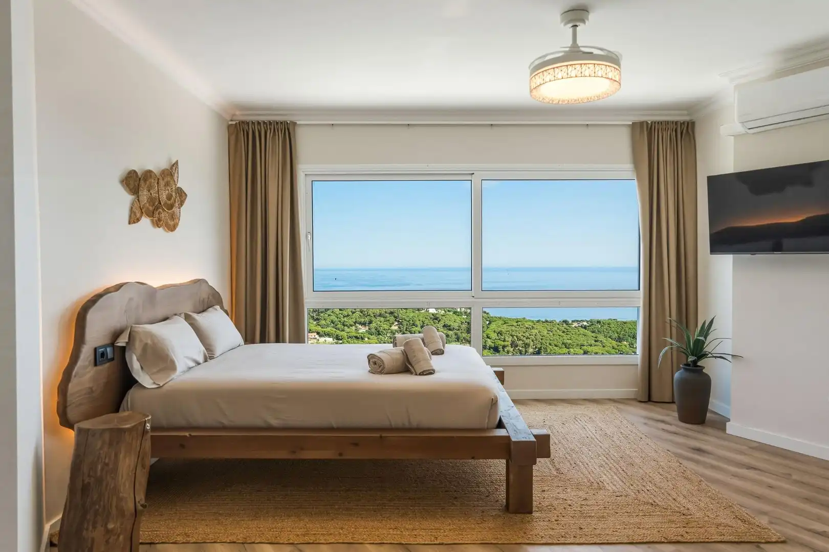 Habitación de Casa o chalet en venta en Lloret de Mar con Calefacción, Jardín privado y Terraza