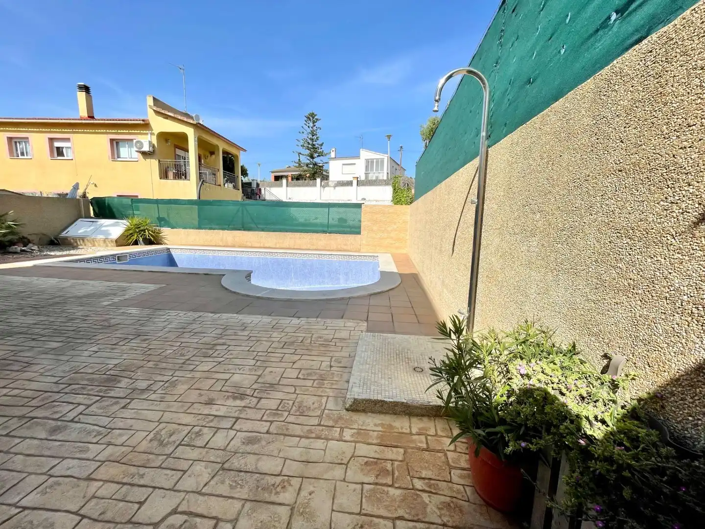 Piscina de Casa o xalet en venda en El Vendrell amb Aire condicionat, Jardí privat i Terrassa