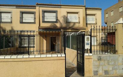 Exterior view of Single-family semi-detached for sale in Los Alcázares  with Balcony