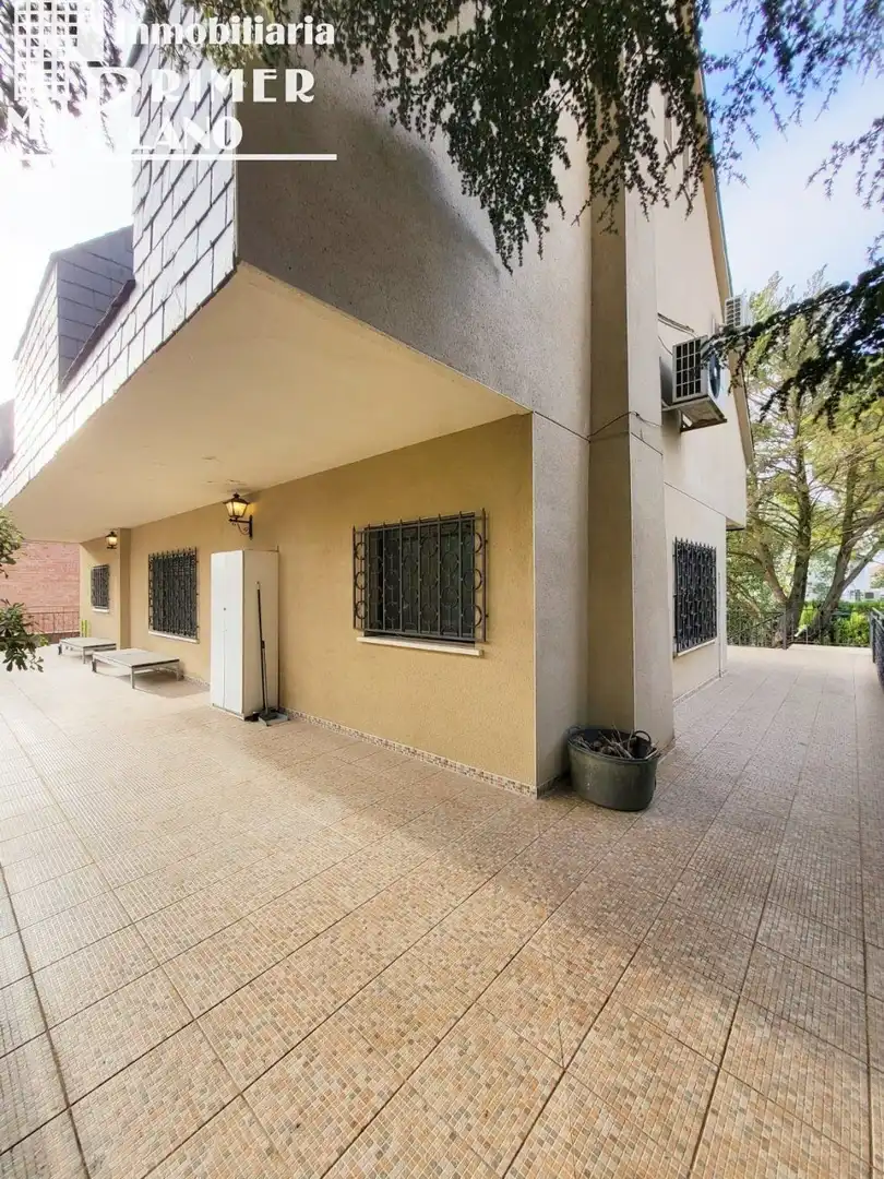 Vista exterior de Casa o chalet en venta en Tomelloso con Aire acondicionado, Jardín privado y Terraza