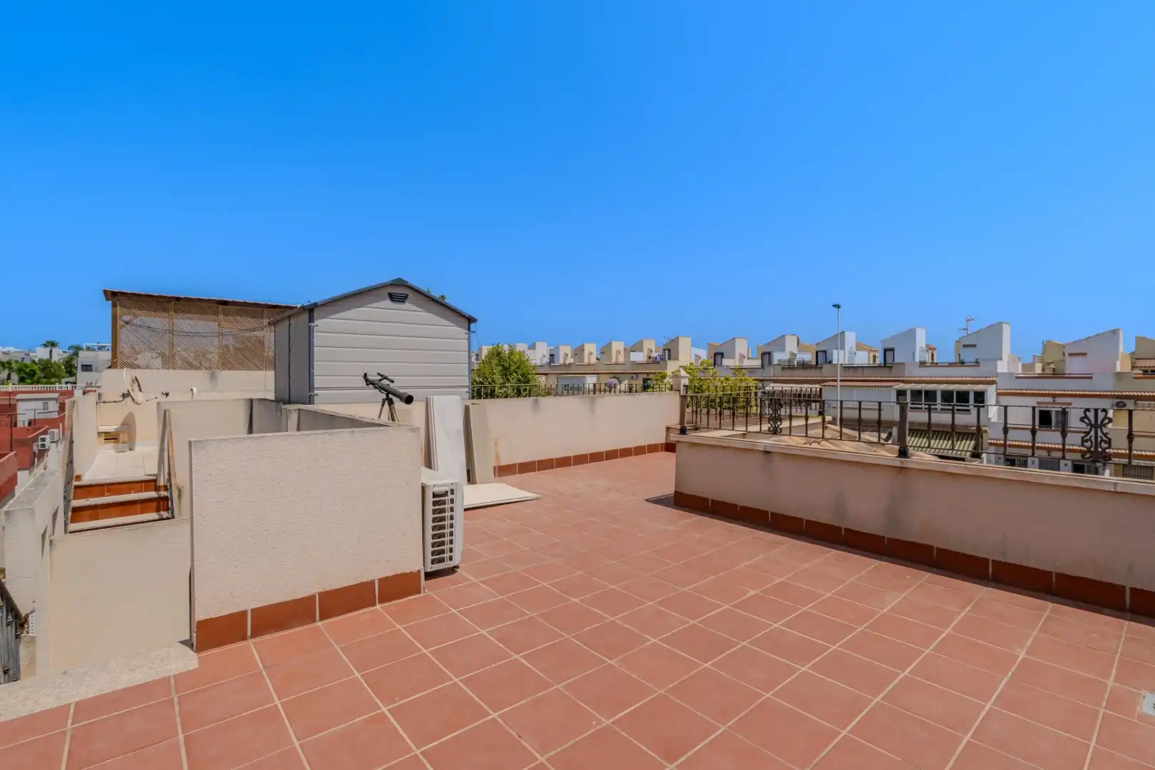 Terrassa de Casa o xalet en venda en Torrevieja amb Jardí privat, Terrassa i Piscina