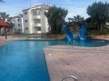 Appartement compact avec piscine à vendre à Las Marinas / Les Marines