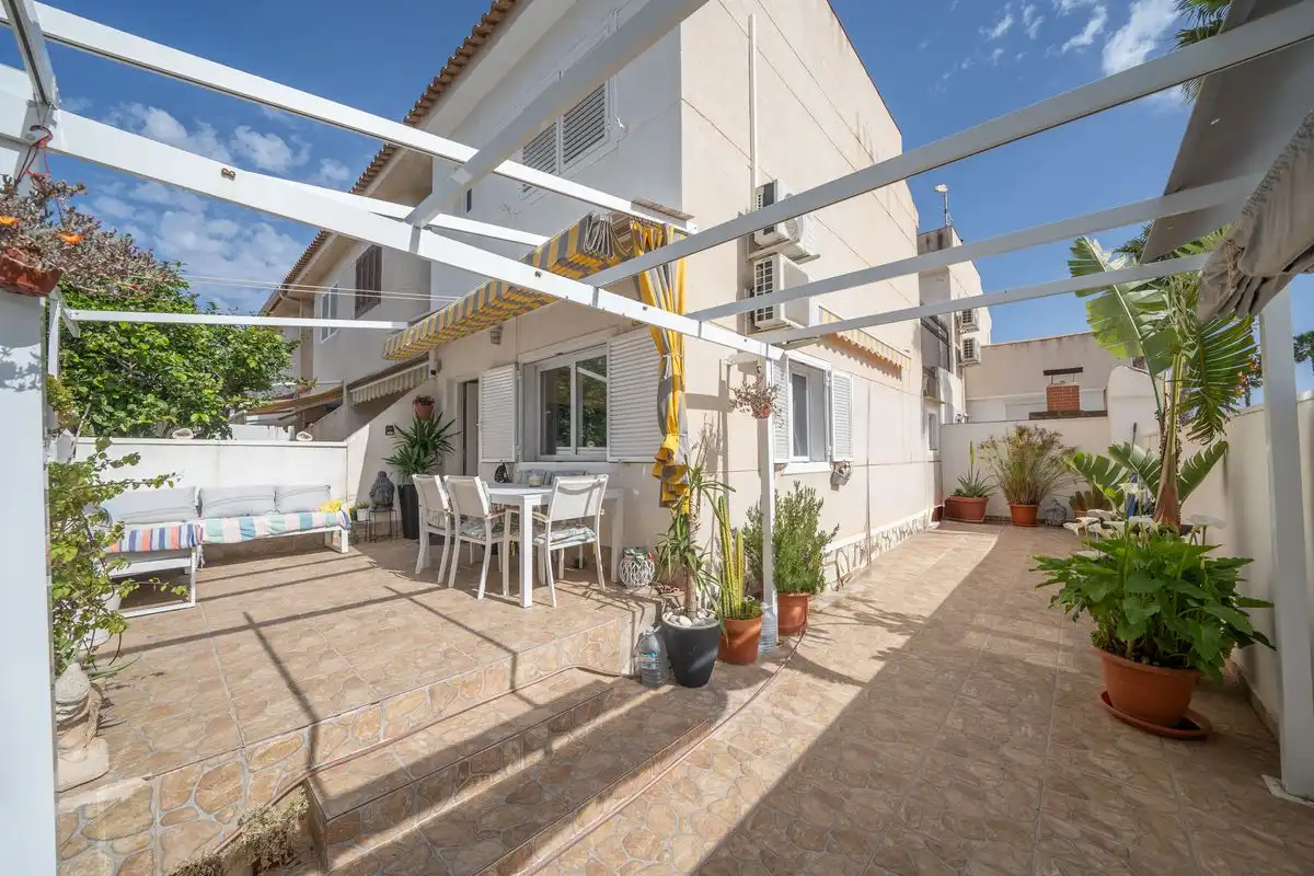 Casa pareada con terraza en venta en C. Monte de Sta. Pola