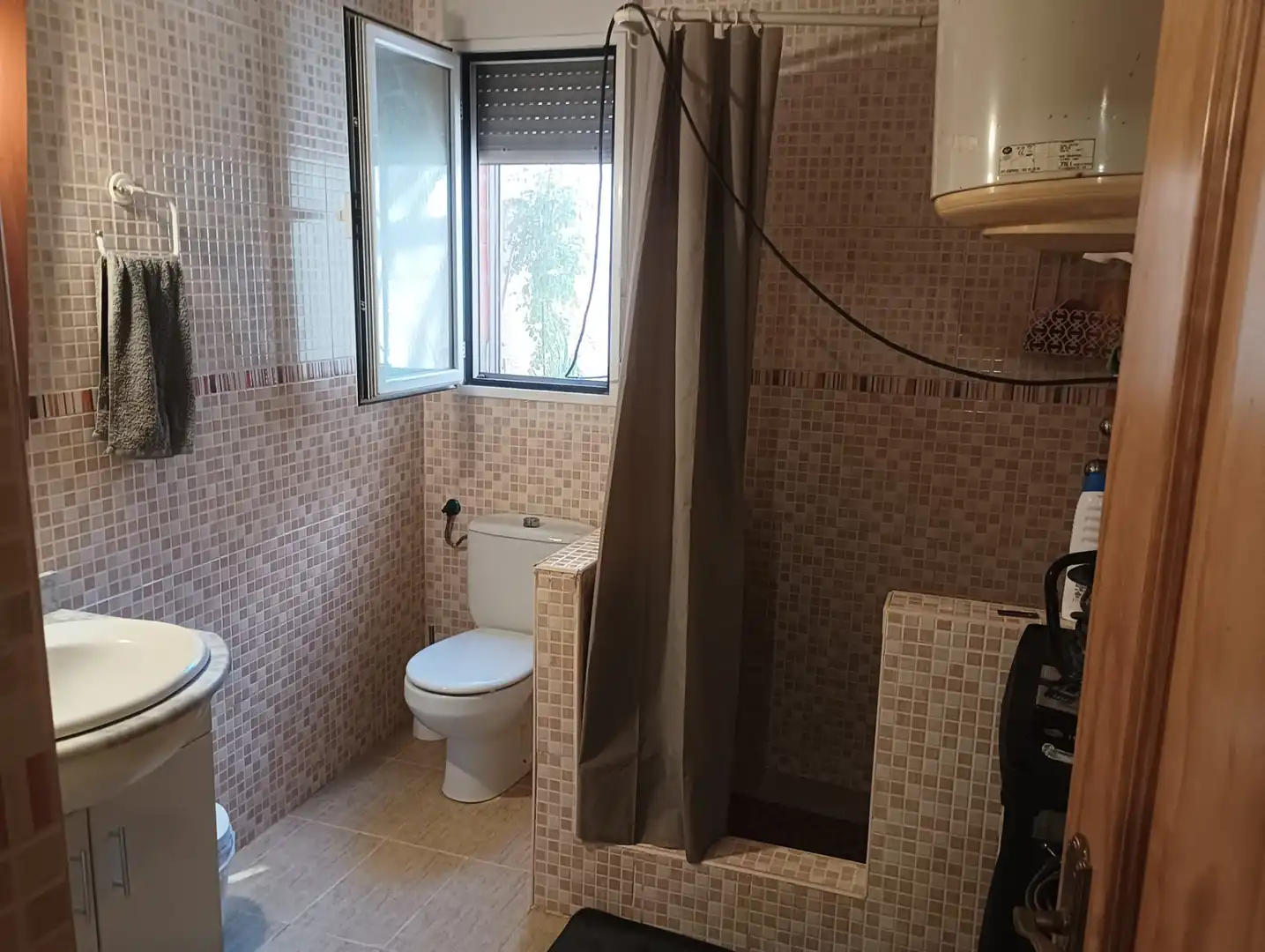 Bany de Casa o xalet en venda en Camuñas amb Calefacció, Jardí privat i Terrassa