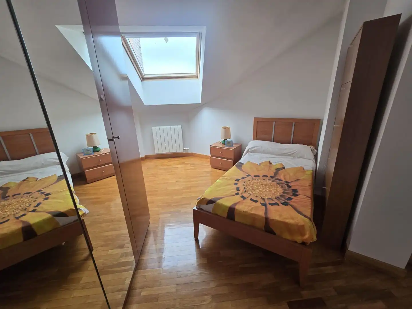 Habitación de Dúplex en venta en Villamediana de Iregua con Calefacción y Amueblado