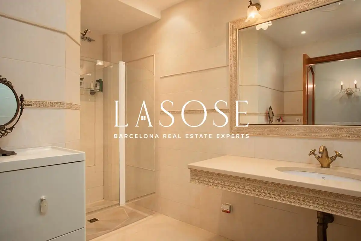 Bathroom of Houses for sale in Arenys de Munt  with Air Conditioner, Private garden and Terrace