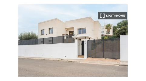 Photo 3 of Apartment for share in L'Hort de Senabre,  Valencia Capital