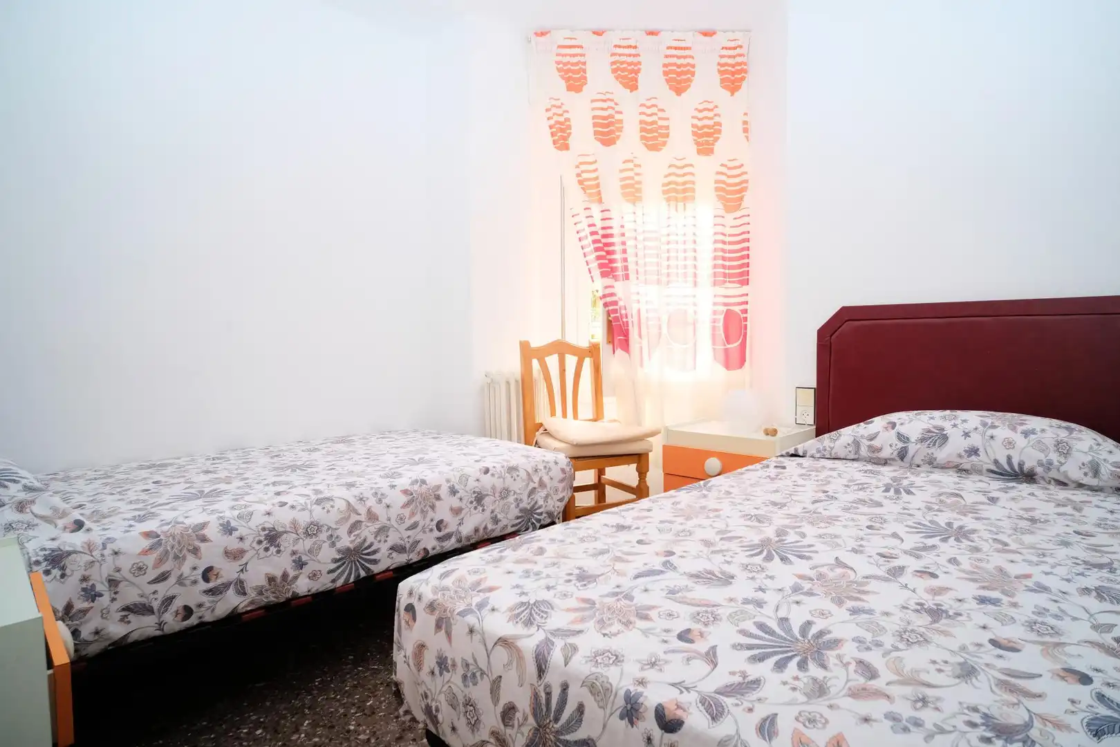 Habitación de Apartamento de alquiler en Caldes d'Estrac con Calefacción, Jardín privado y Terraza