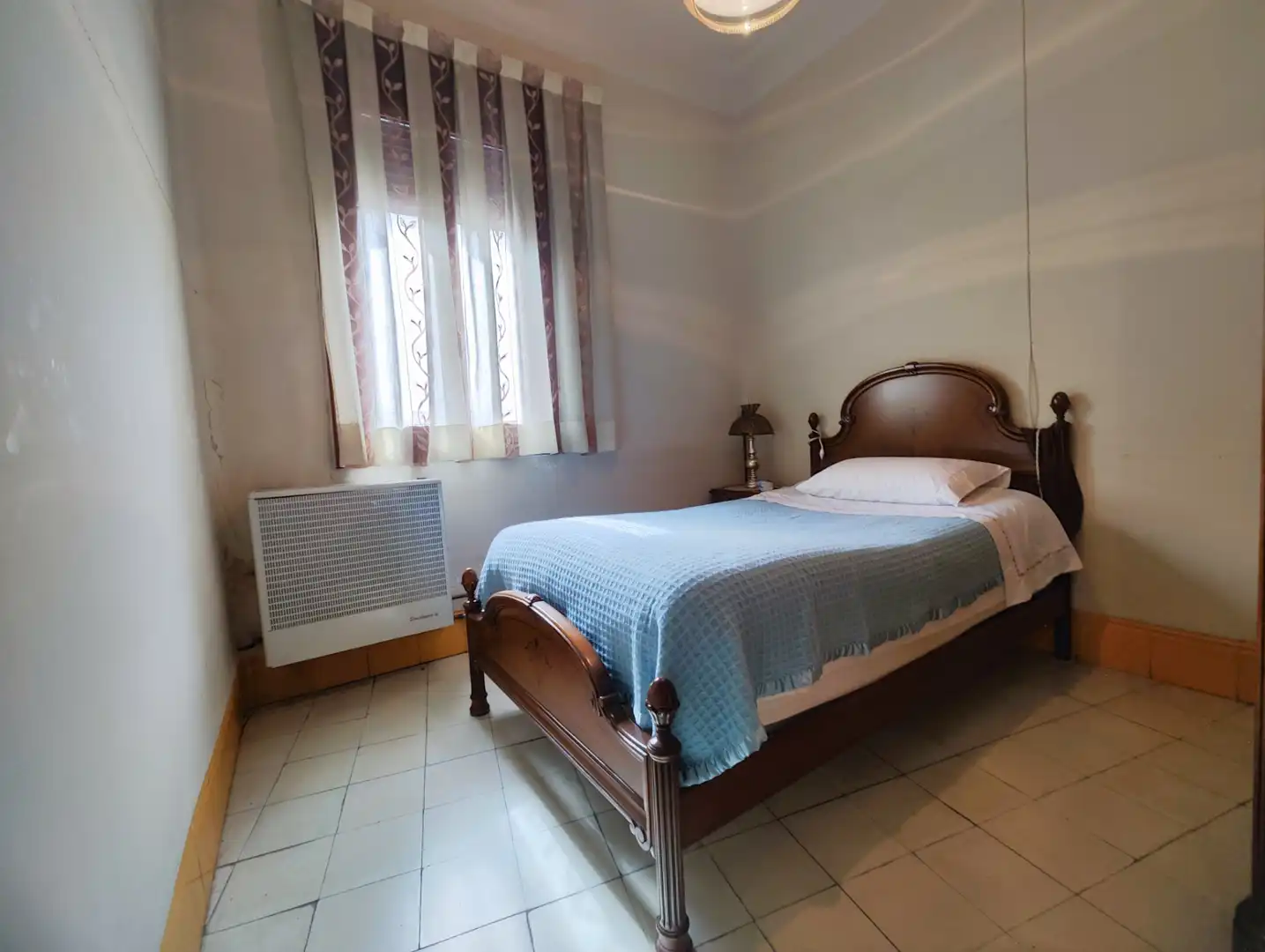 Dormitori de Casa o xalet en venda en Terrassa amb Balcó