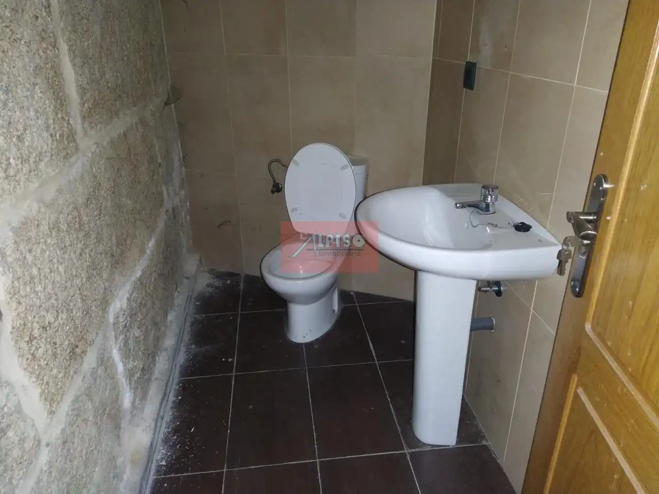 Local commercial à vendre à Ventiun, imagen 10