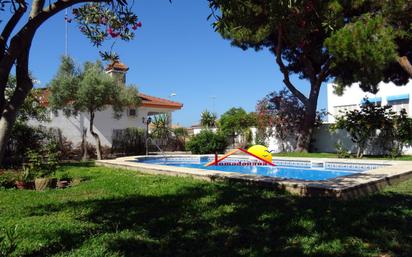 Piscina de Casa o xalet en venda en Almonte amb Terrassa