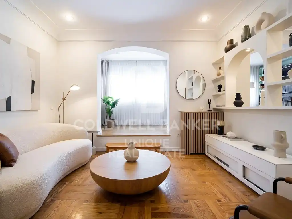 Sala de estar de Ático en venta en Madrid con Aire acondicionado, Calefacción y Amueblado