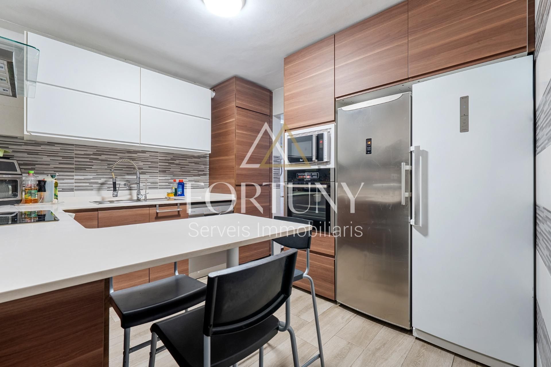 Cuina de Pis en venda en Reus amb Aire condicionat i Balcó