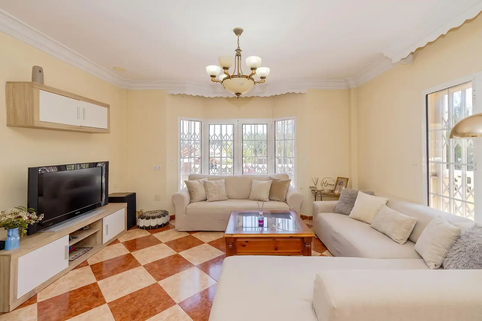 Wohnzimmer von Haus oder Chalet zum Verkauf in Málaga mit Klimaanlage, Terrasse und Abstellraum