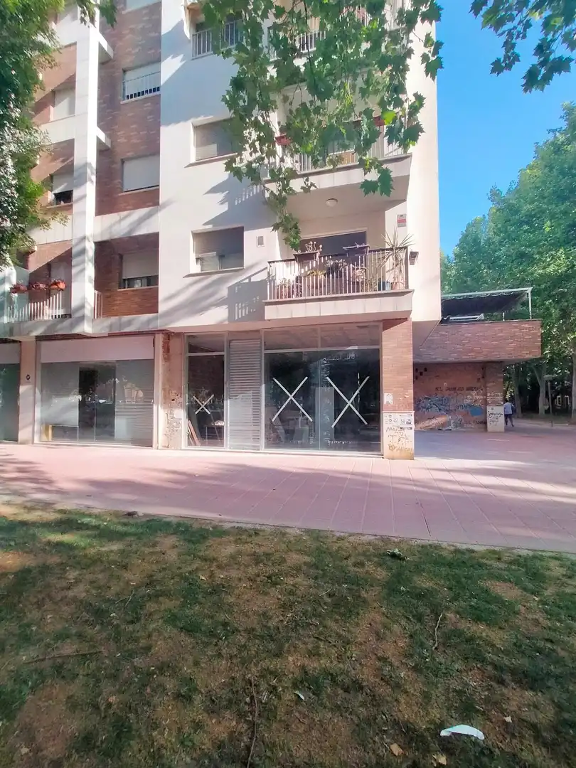 Vista exterior de Local en venda en Murcia