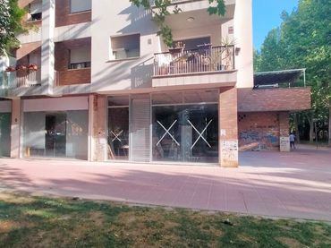 Locale commerciale in vendita a Avenida Don Juan de Borbón