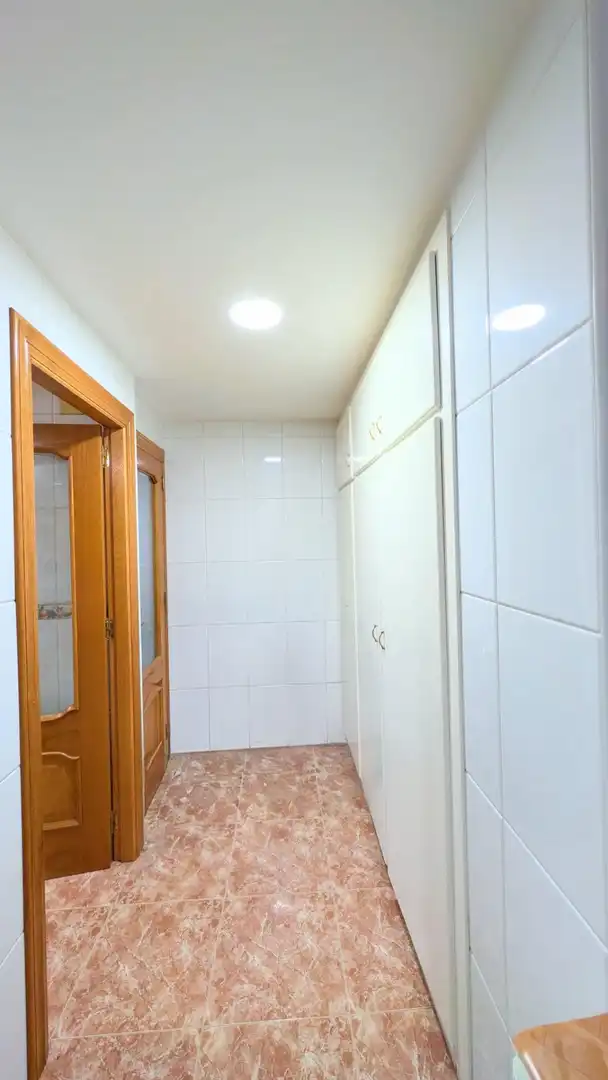 Bathroom of Flat for sale in Elche / Elx  with Air Conditioner and Balcony