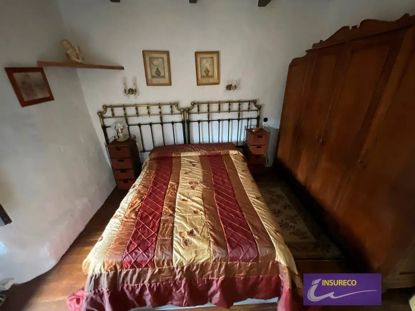 Dormitori de Casa o xalet en venda en Bustillo del Páramo amb Calefacció i Moblat