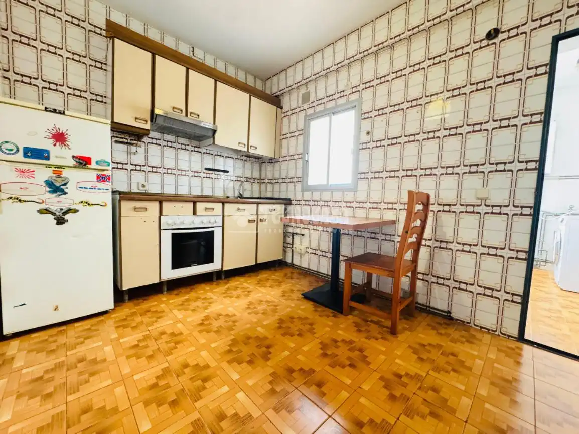 Kitchen of Flat for sale in Talavera de la Reina  with Air Conditioner, Heating and Terrace