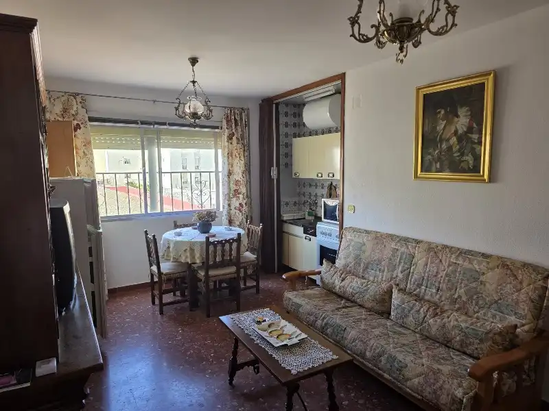 Sala d'estar de Apartament en venda en Nerja amb Calefacció, Terrassa i Traster