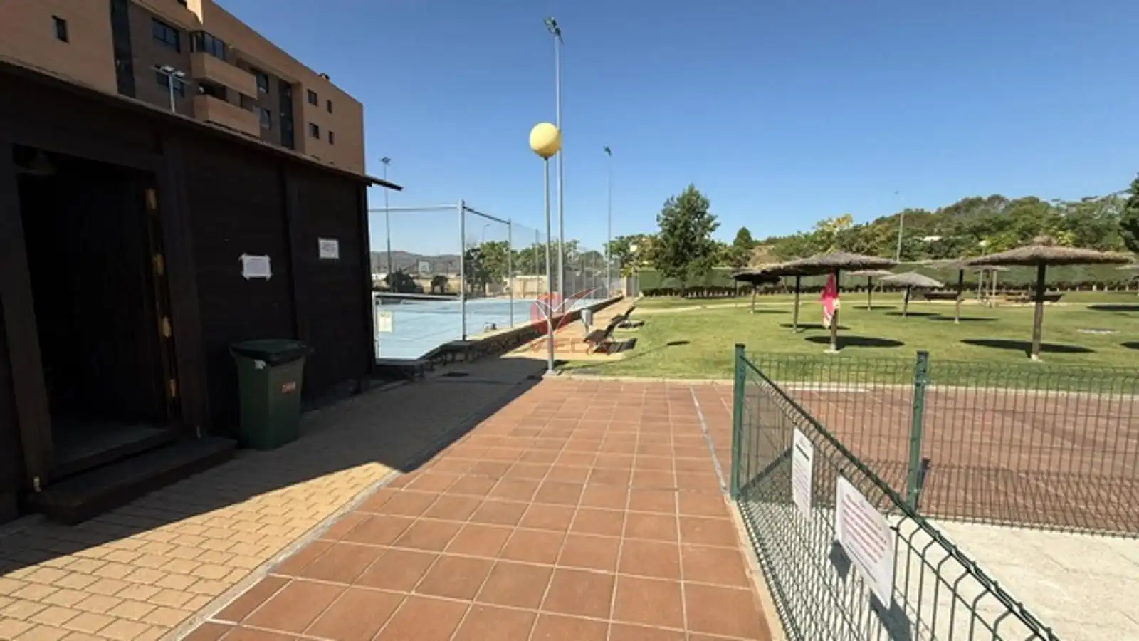 Aparcament de Pis en venda en Cuenca amb Calefacció, Traster i Piscina