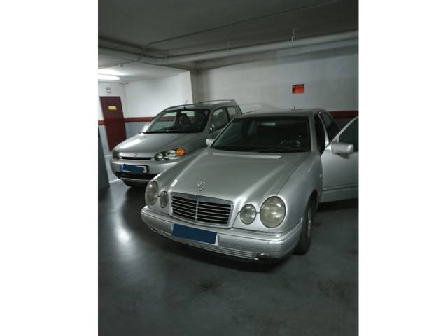 Garaje en Alquiler en Carrer Pintor Lorenzo Casanova, 45 en Ensanche - Diputación