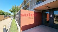 Exterior view of Flat for sale in Sant Cugat del Vallès  with Air Conditioner, Heating and Storage room