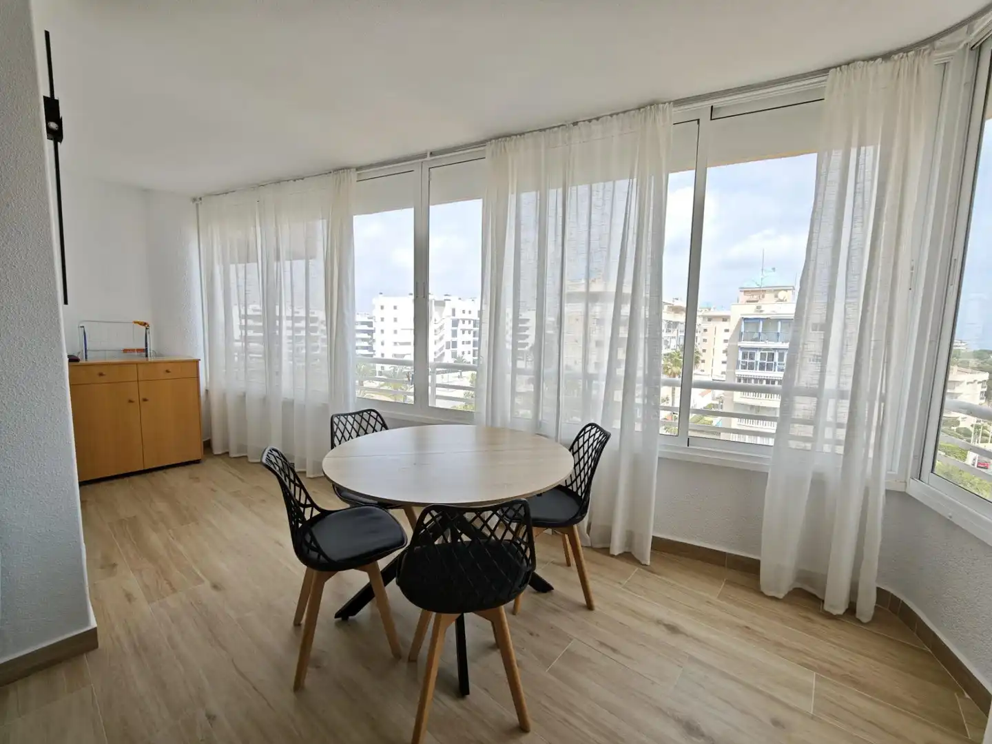 Wohnung mit Pool zur Miete in Los Arenales del Sol, imagen 2