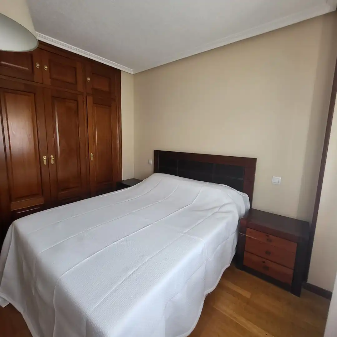 Dormitori de Pis en venda en Ávila amb Calefacció, Terrassa i Traster