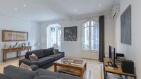 Living room of Apartment for sale in  Barcelona Capital  with Air Conditioner, Heating and Balcony