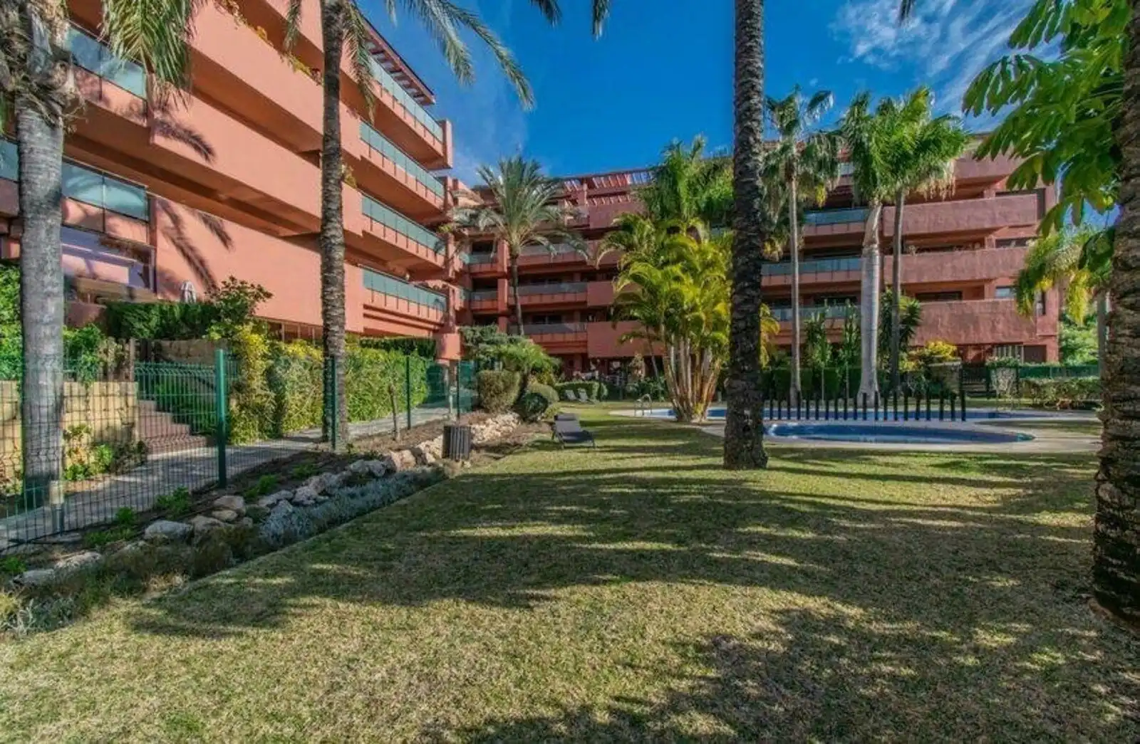 Apartamento con piscina en venta en Estepona Pueblo, imagen 34