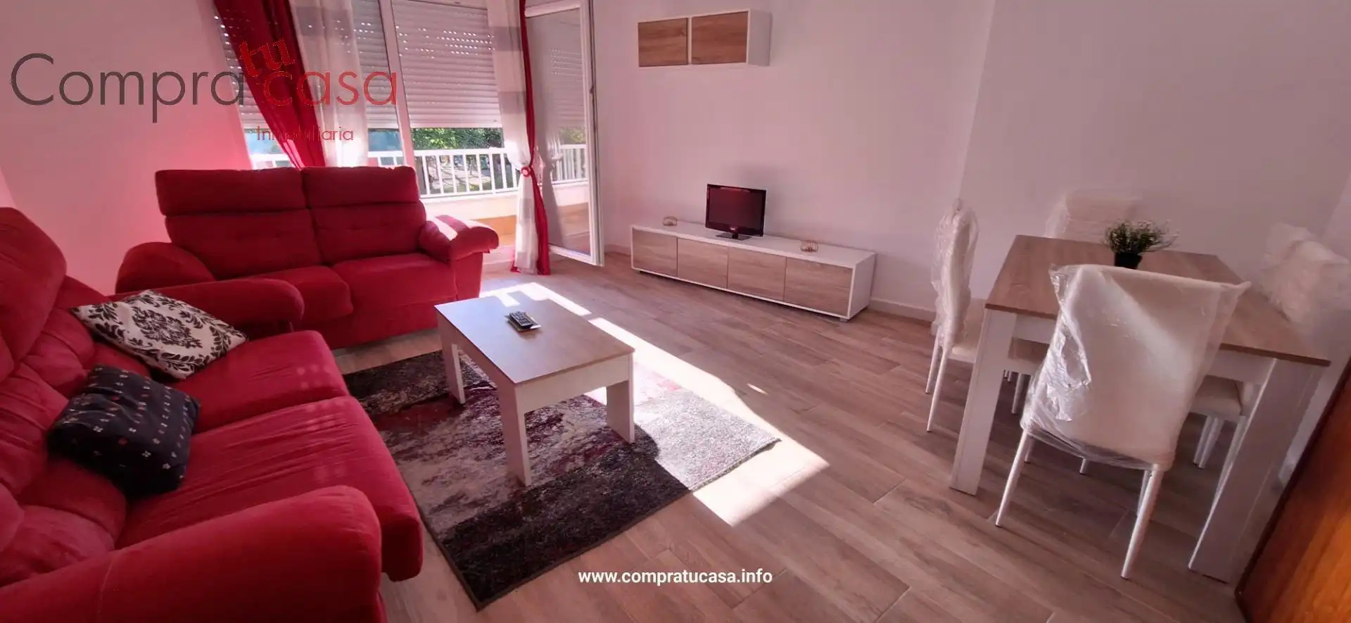 Sala d'estar de Pis de lloguer en Segovia amb Calefacció, Terrassa i Moblat