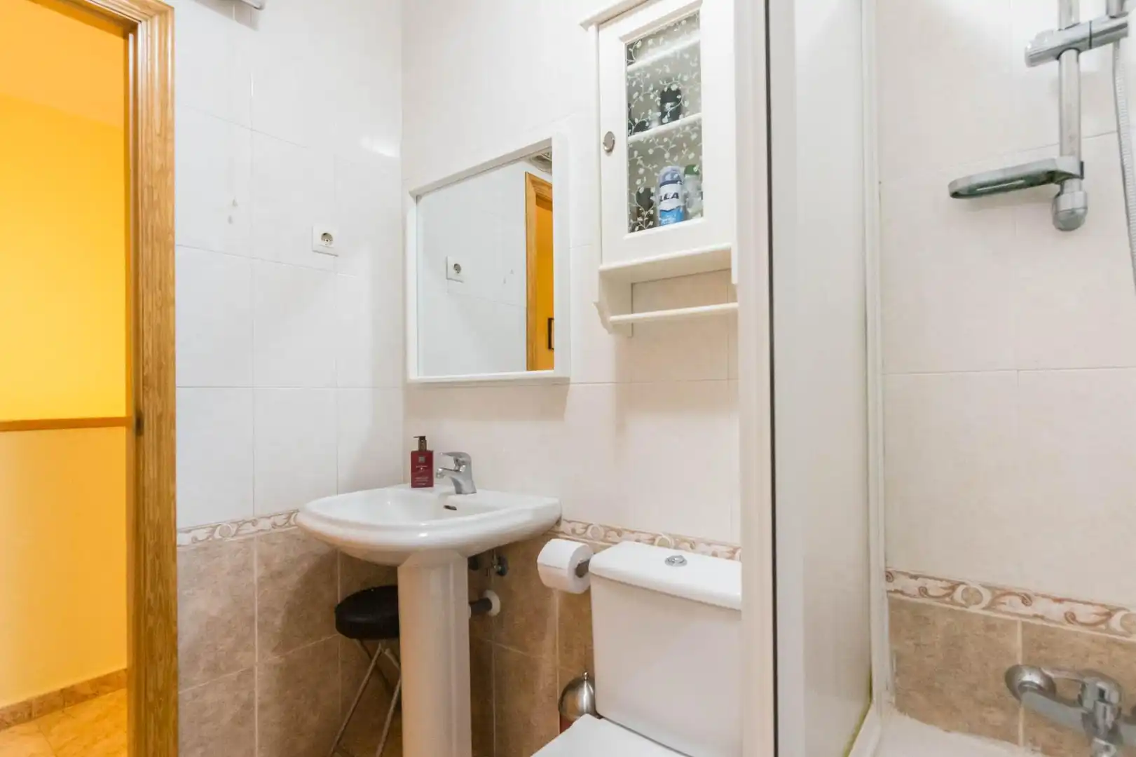 Badezimmer von Einfamilien-Reihenhaus zum Verkauf in Murcia mit Klimaanlage, Privatgarten und Terrasse