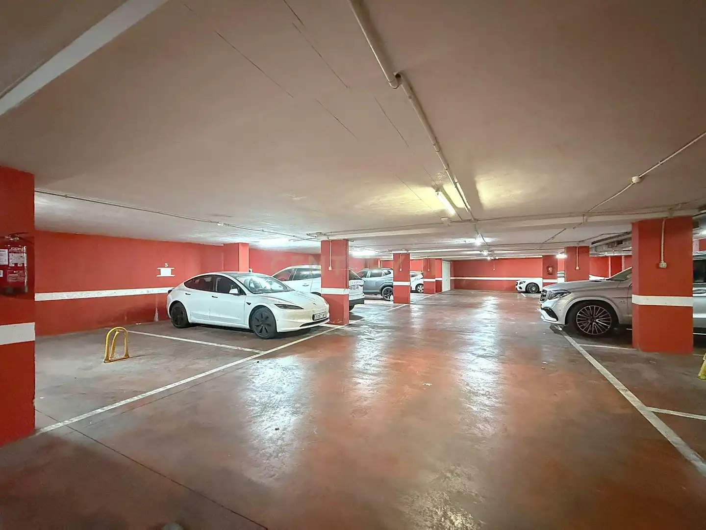 Parking of Apartments for rent in Torrevieja  with Air Conditioner, Oven and Washing machine