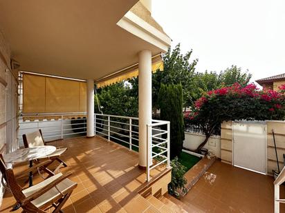 Terrassa de Casa o xalet en venda en Elda amb Aire condicionat, Jardí privat i Terrassa
