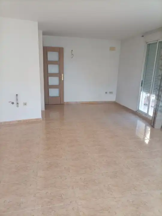 Sala de estar de Casa adosada en venta en Segorbe con Calefacción, Terraza y Balcón