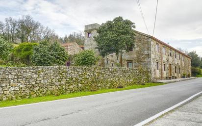 Vista exterior de Finca rústica en venda en A Estrada  amb Calefacció, Jardí privat i Parquet