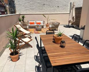 Attic to rent in POETA CABANYES, El Poble Sec - Parc de Montjuïc