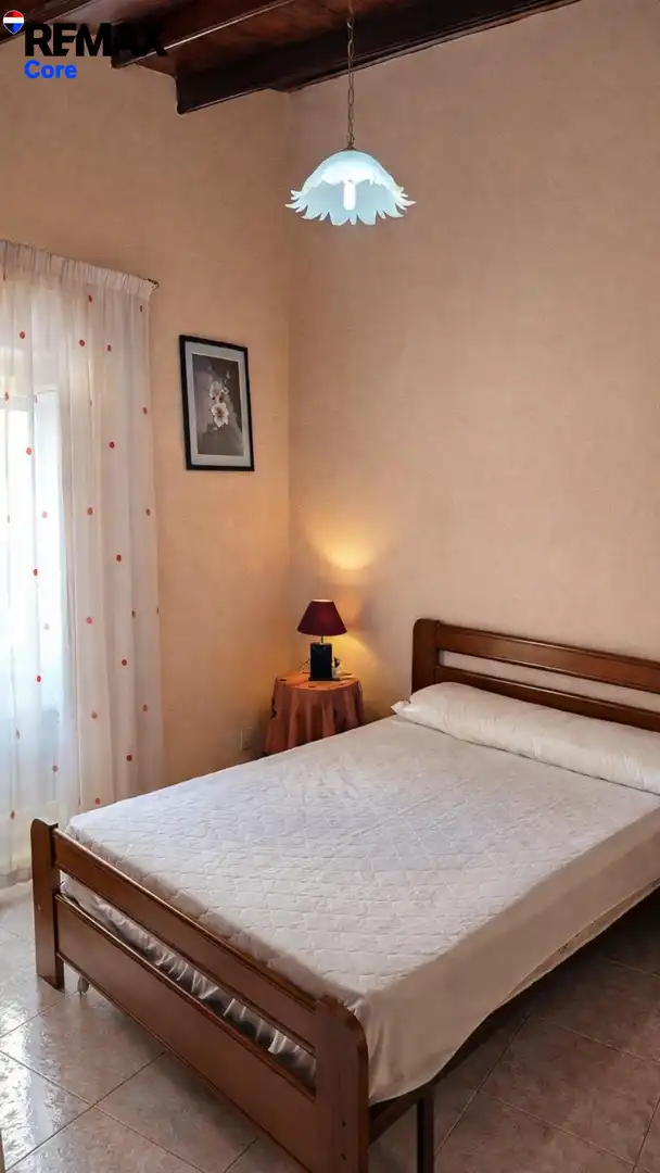Dormitori de Casa o xalet en venda en Feria amb Terrassa, Traster i Moblat