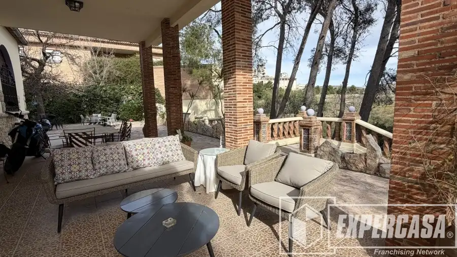 Terrassa de Finca rústica en venda en Buñol amb Aire condicionat, Calefacció i Terrassa