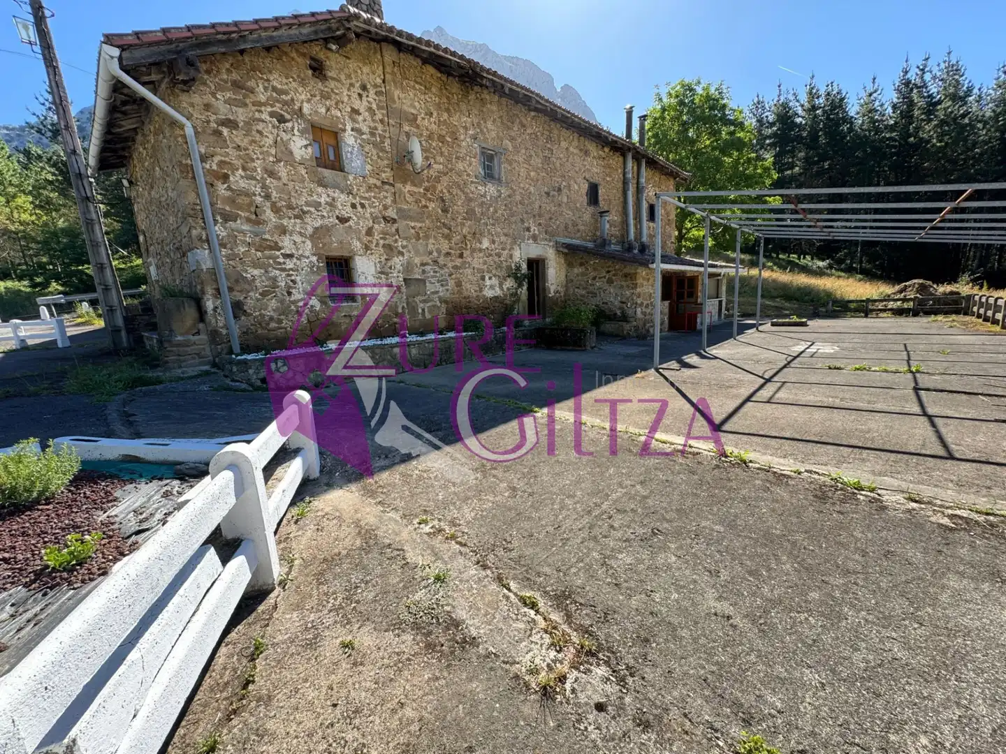 Vista exterior de Finca rústica en venta en Mañaria con Calefacción y Amueblado