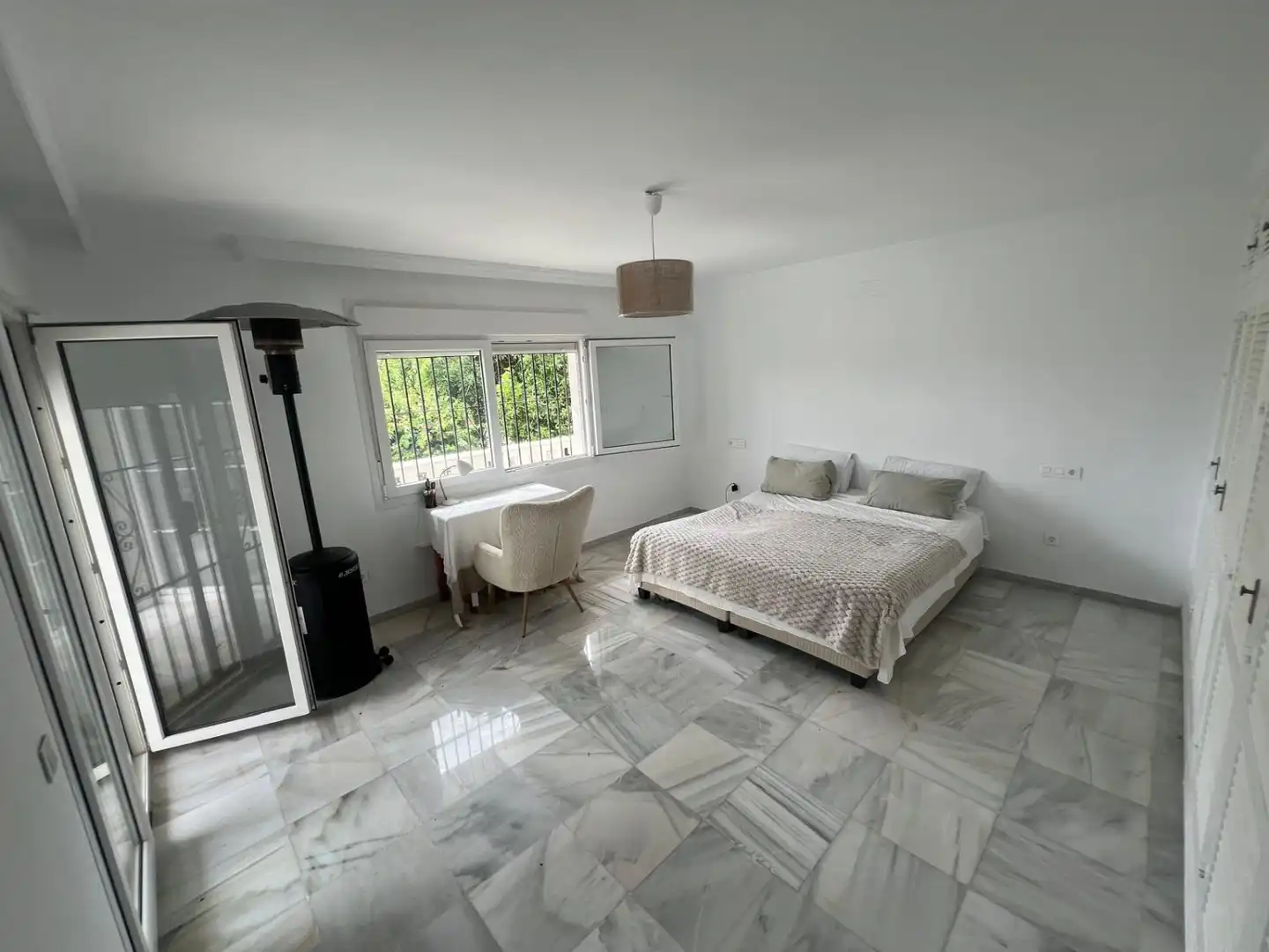 Chalet con piscina en venta en El Faro de Calaburra - Chaparral, imagen 16