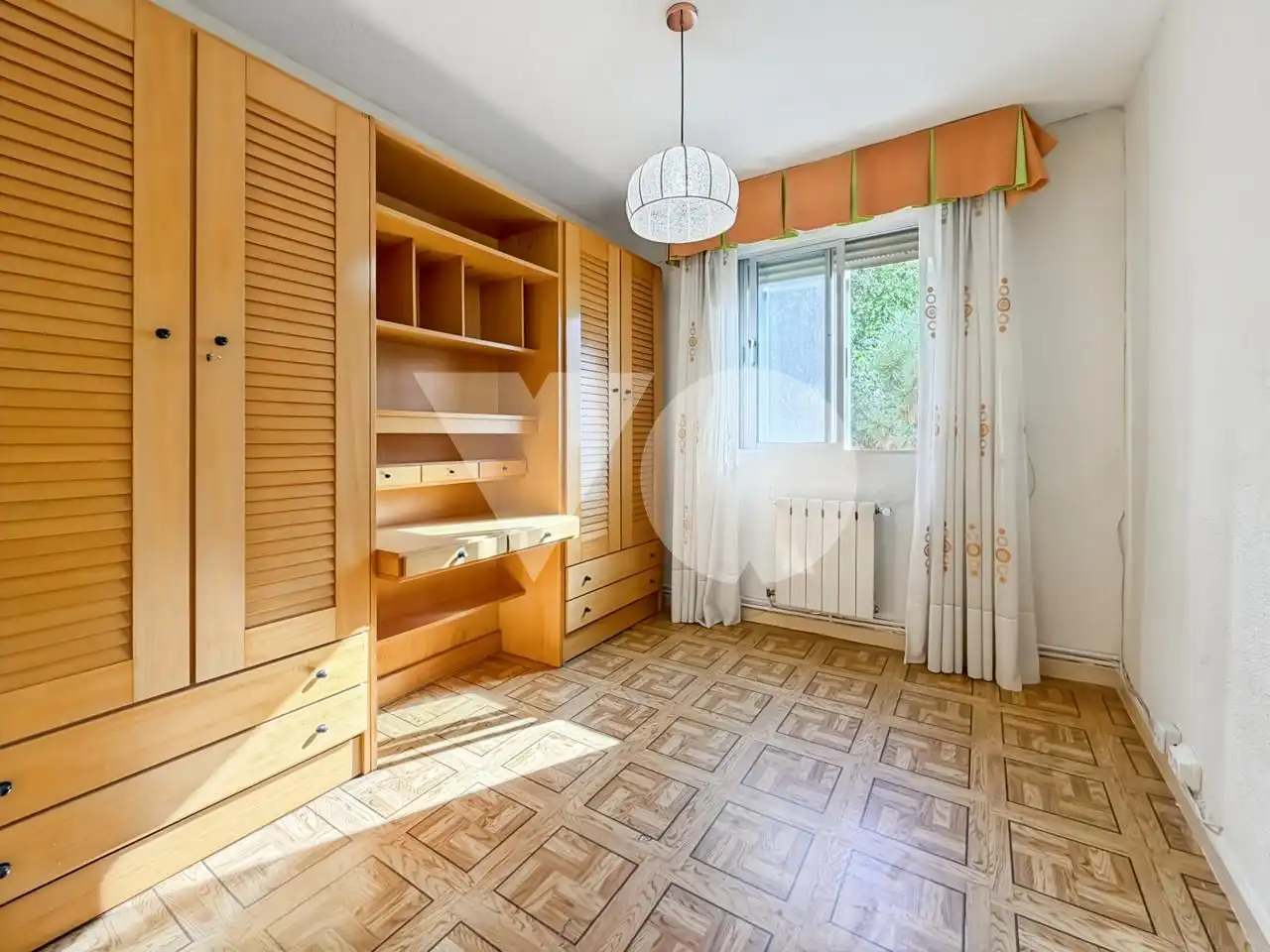 Habitación de Piso en venta en Madrid con Calefacción y Terraza
