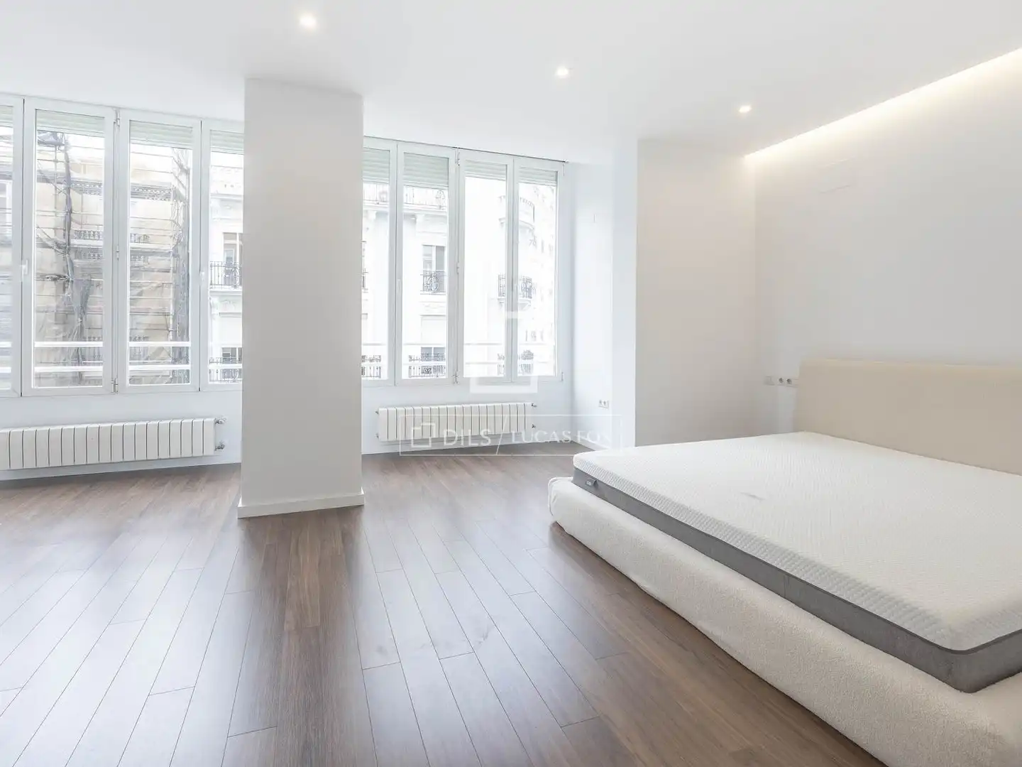 Bedroom of Flat for rent in Valencia  with Air Conditioner, Heating and Parquet flooring