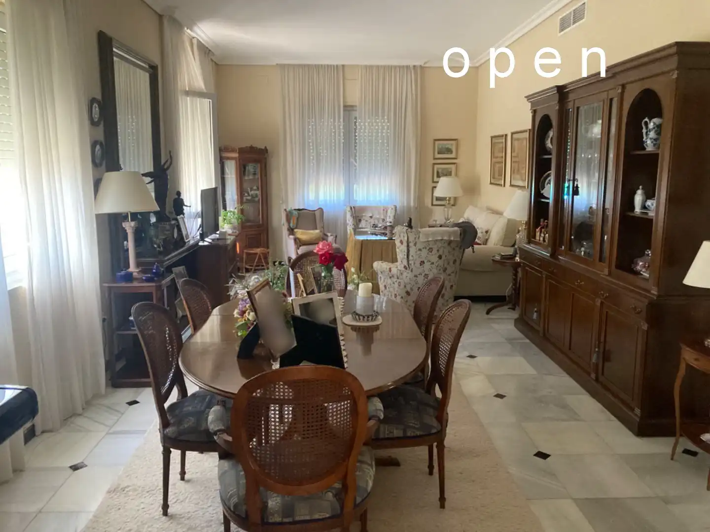 Comedor de Casa o chalet en venta en Córdoba con Aire acondicionado, Calefacción y Jardín privado