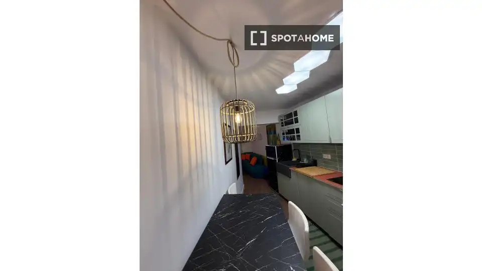 Habitación en Cuatro Caminos
