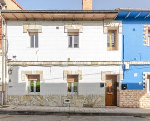 Exterior view of Single-family semi-detached for sale in Mieres (Asturias)  with Heating, Terrace and Balcony