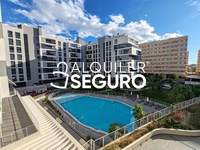 Piso en Alquiler en Médico Pedro Orts en Paus - Poligono San Blas