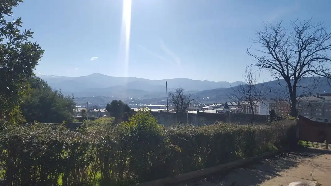Finca rústica en venta en Ponferrada con Calefacción, Jardín privado y Terraza
