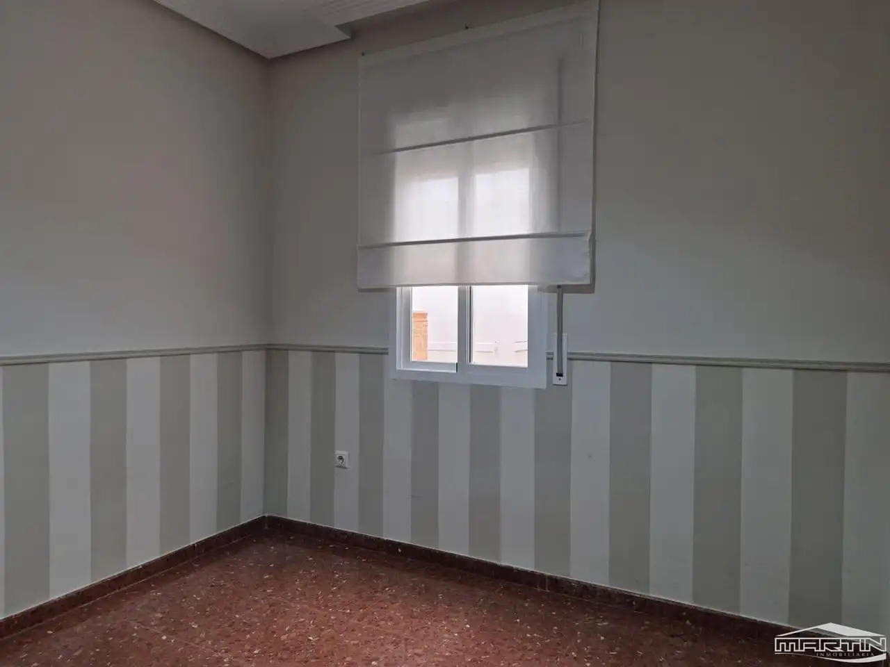 Habitación de Planta baja en venta en Lucena con Aire acondicionado, Terraza y Trastero